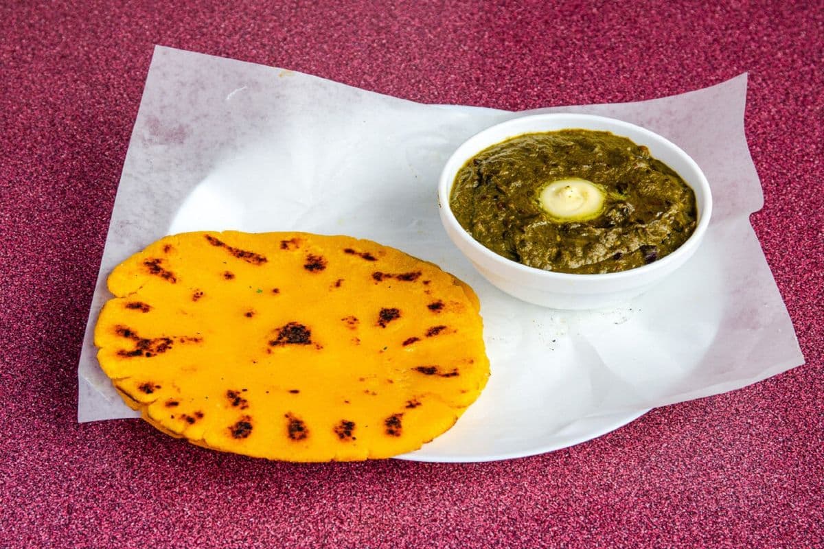 Saag te Makki Roti and Lassi