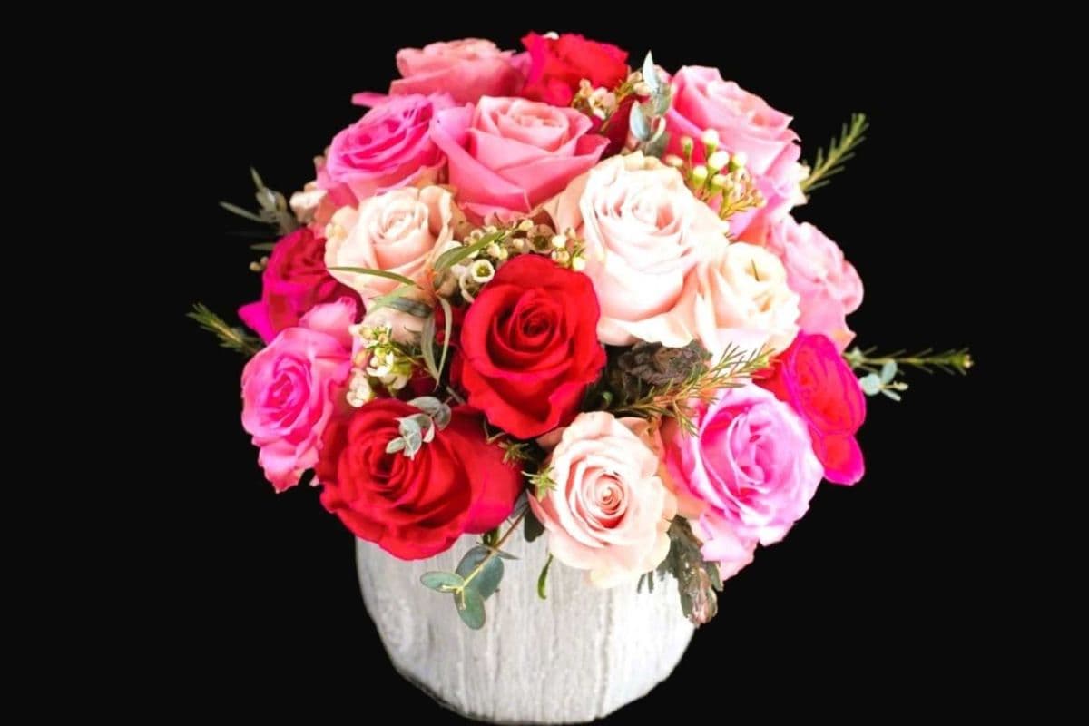 Say I LOVE YOU with Roses