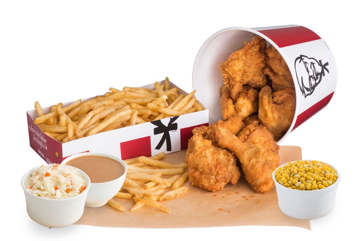 Baril 14 morceaux et 4 accompagnements format grand / Original Chicken Bucket (14 pcs) and Four Large Sides