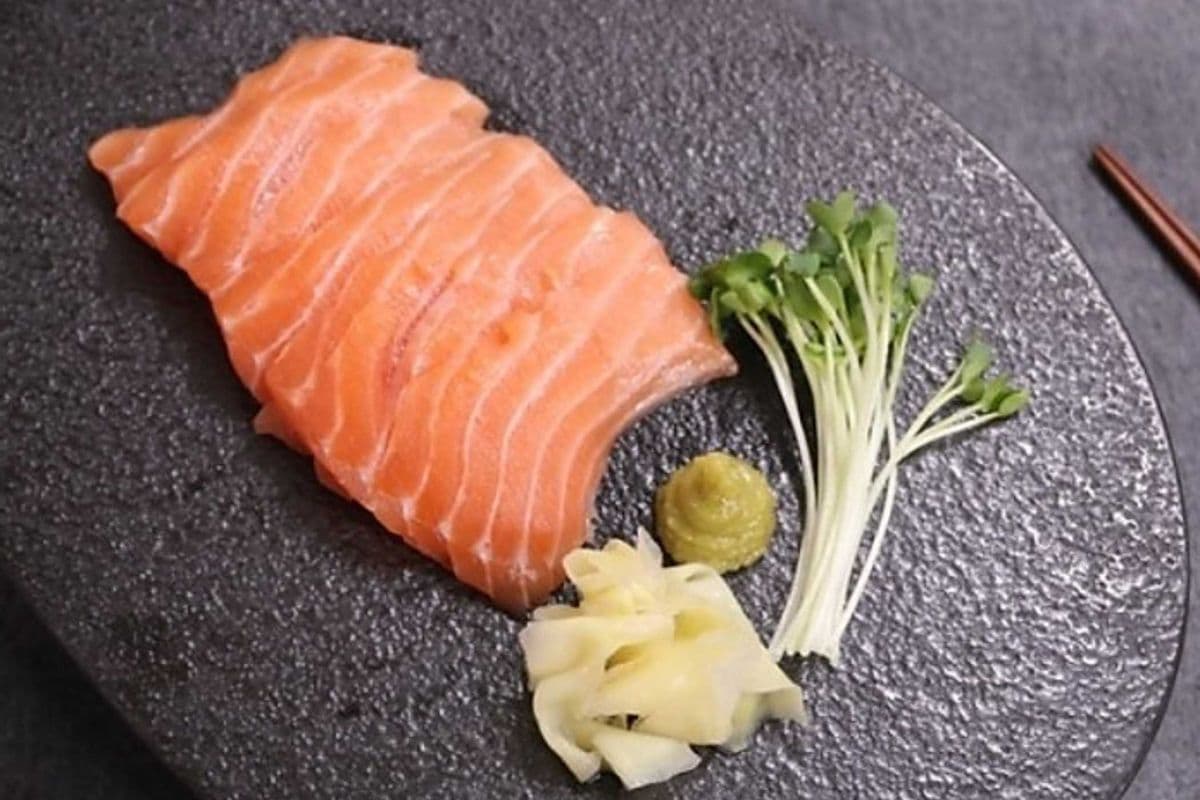 Salmon Sashimi (9 Pcs)