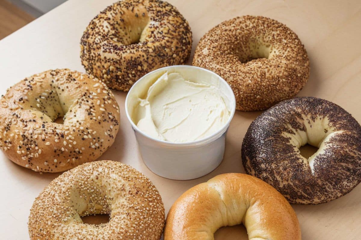 Half Dozen Bagels & 200g Cream Cheese Bundle