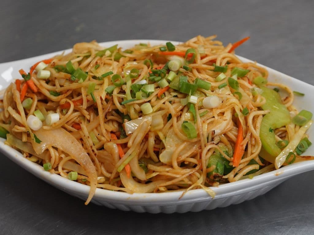Veg Hakka Noodles