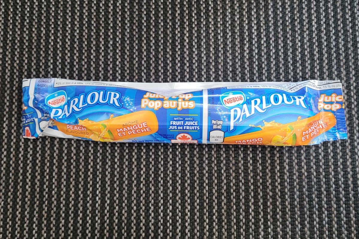 <Crème glacée> Nestle Parlour Mangue et pêche / Mango peach 65ml