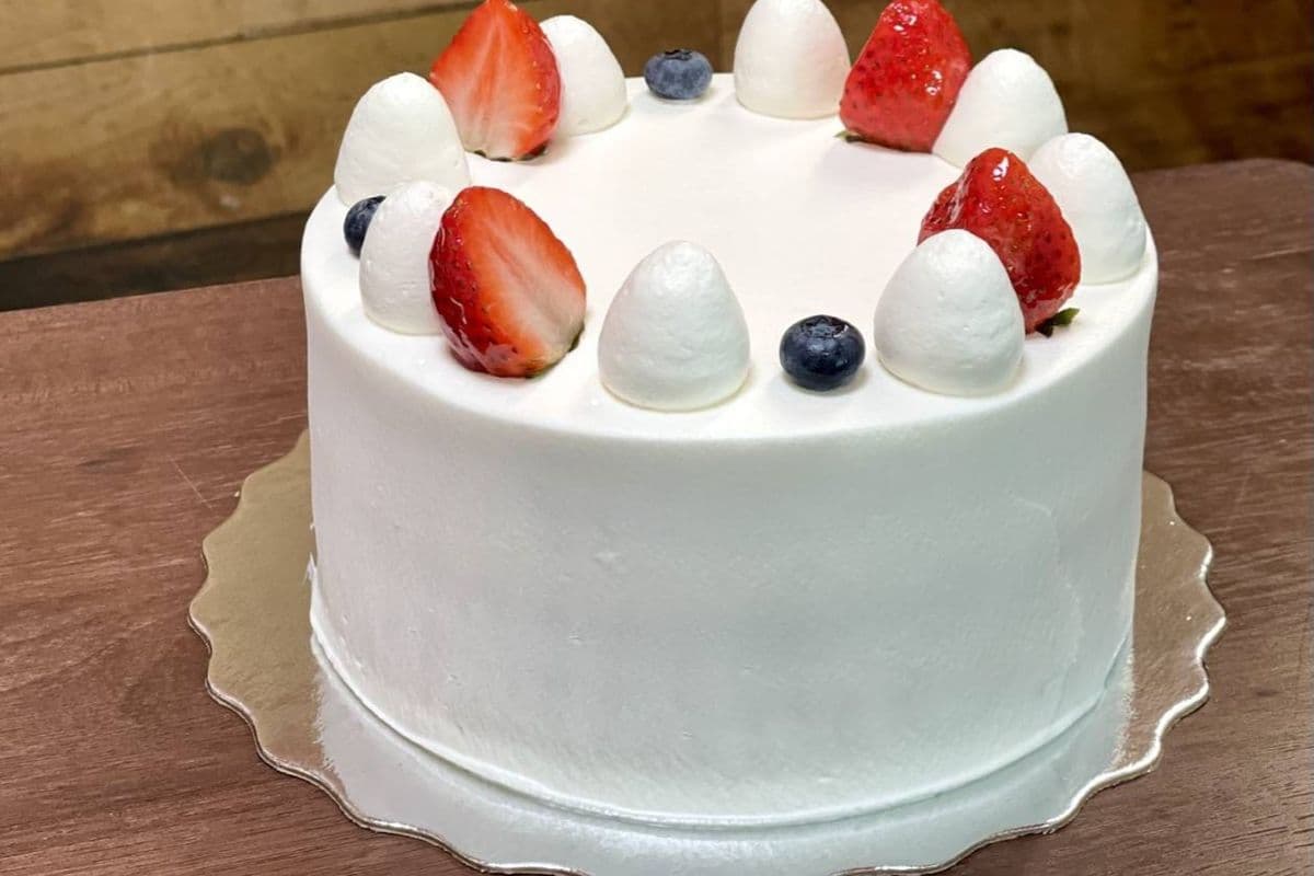 6" Strawberry Shortcake (Small (6-in))