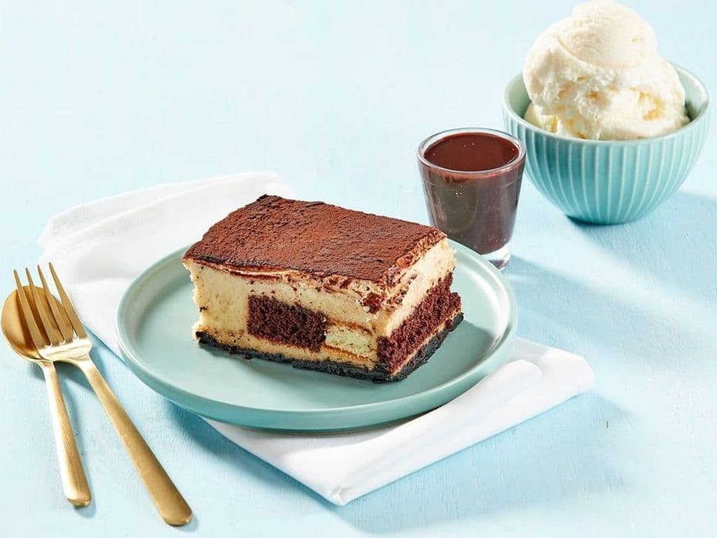 Tiramisu Cheesecake W Ice Cream