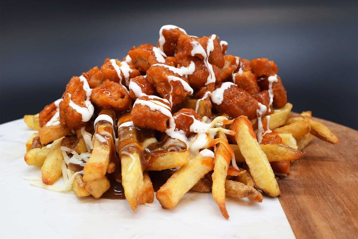 Buffalo Chicken Poutine (Regular)