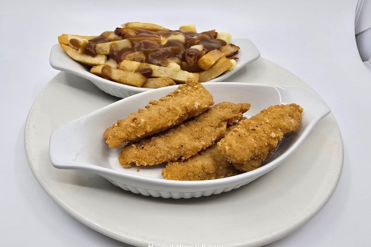 Chicken Fingers (4 pcs) & Poutine