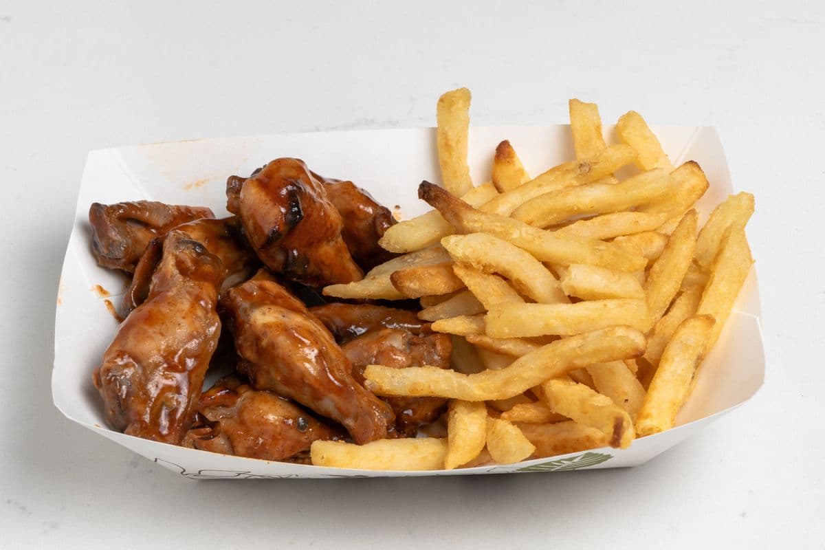 Chicken Wings and Fries Combo
