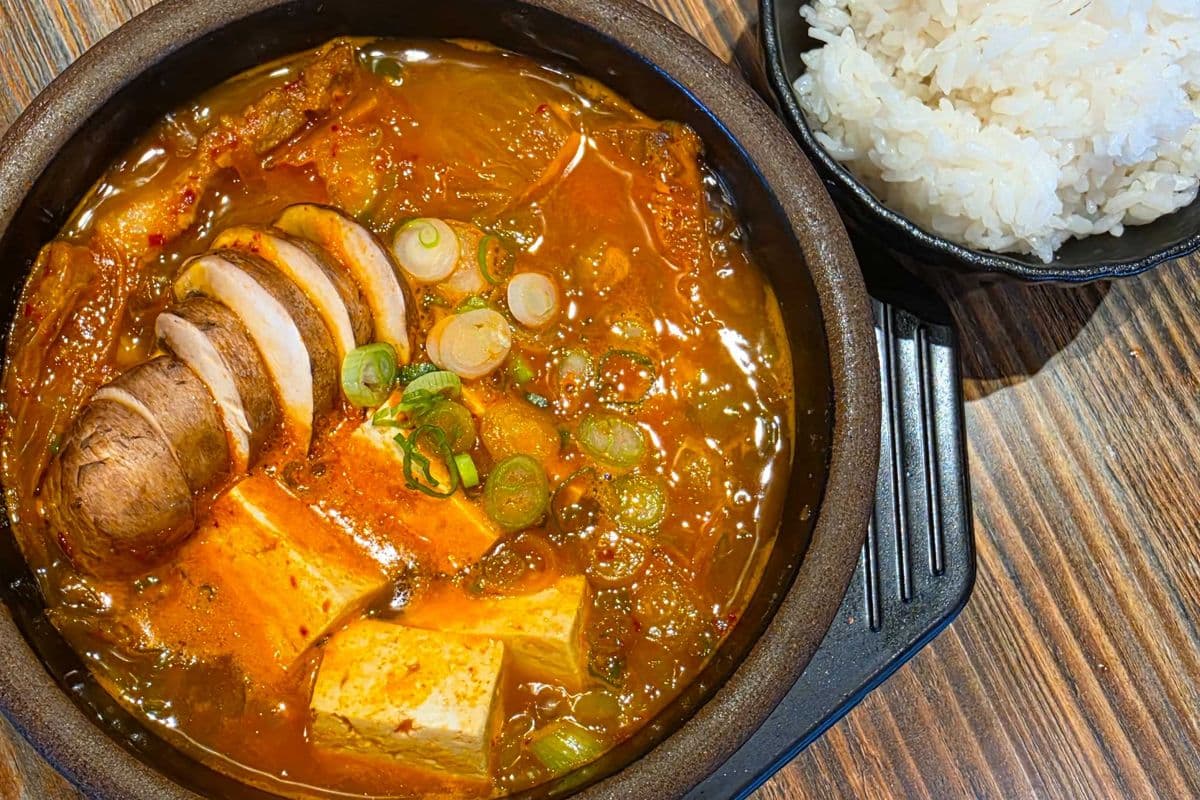 Kimchi Jjigae