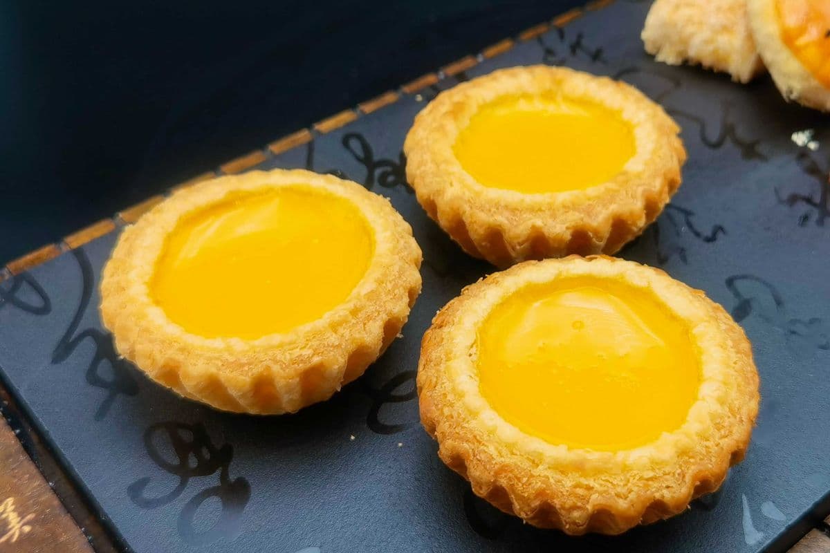 227. Baked Egg Tart/ 3pcs (酥皮蛋撻)
