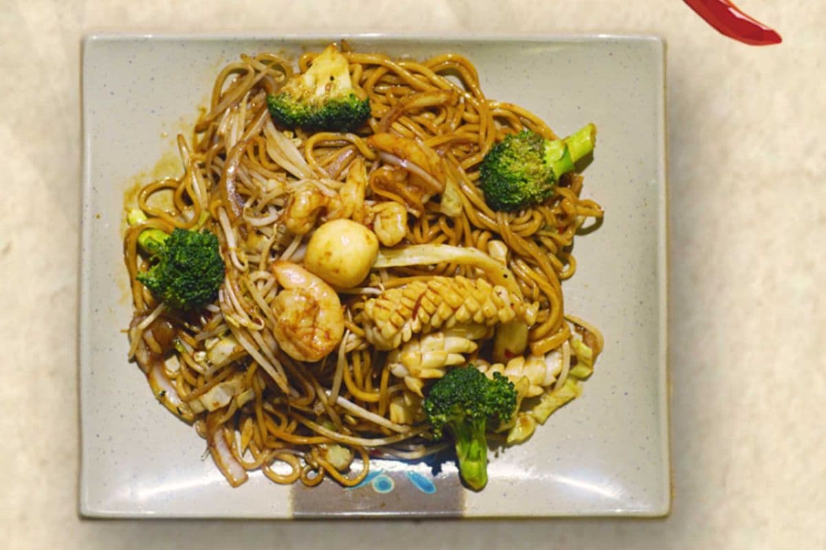 Seafood Chow Mein 海鲜炒面