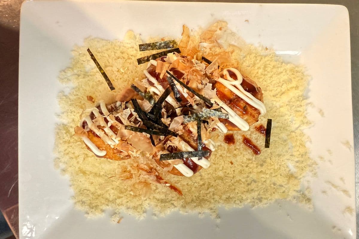 F10 章鱼小丸子 Takoyaki (4pcs)