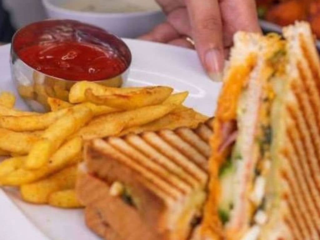 M.h Spl Sandwiches