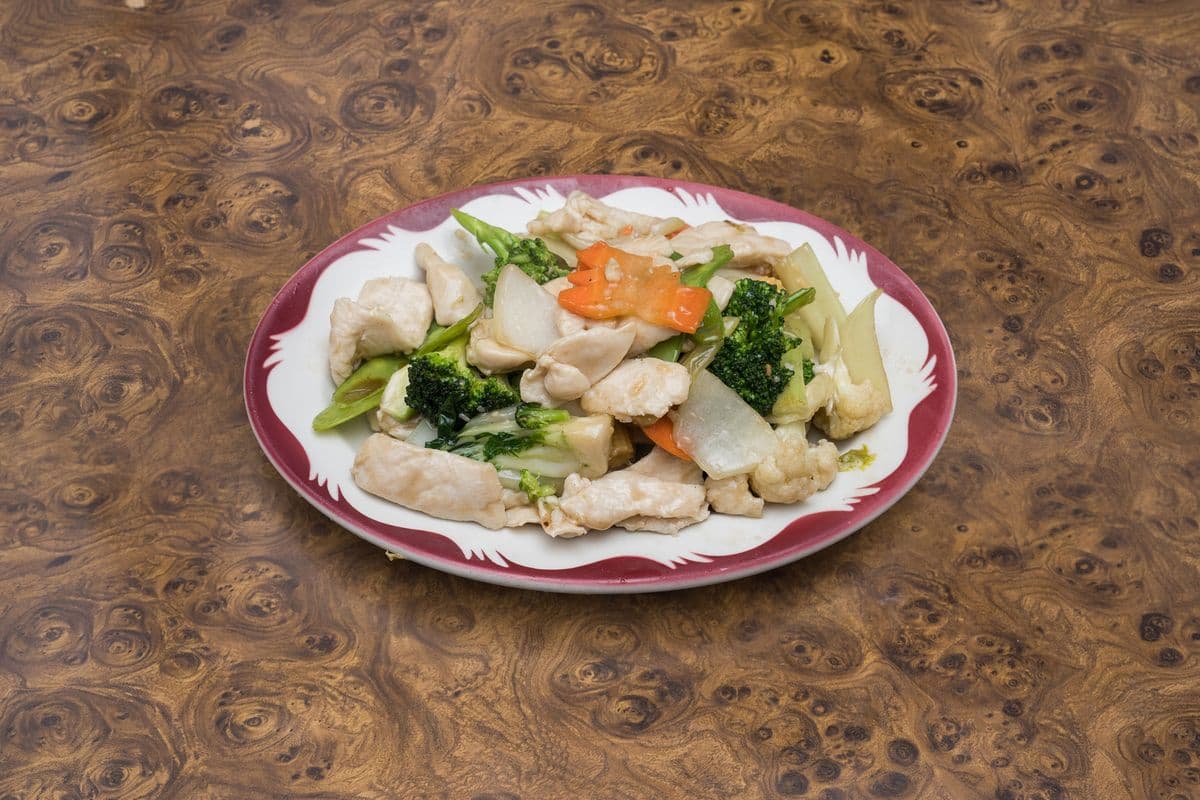 67. Chicken and Mixed Vegetables 雞片炒雜菜