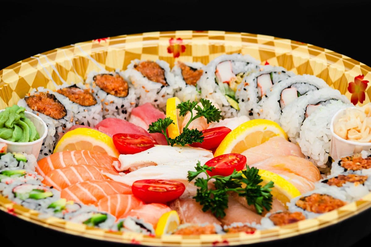 Sushi and Roll Platter B (43pcs)
