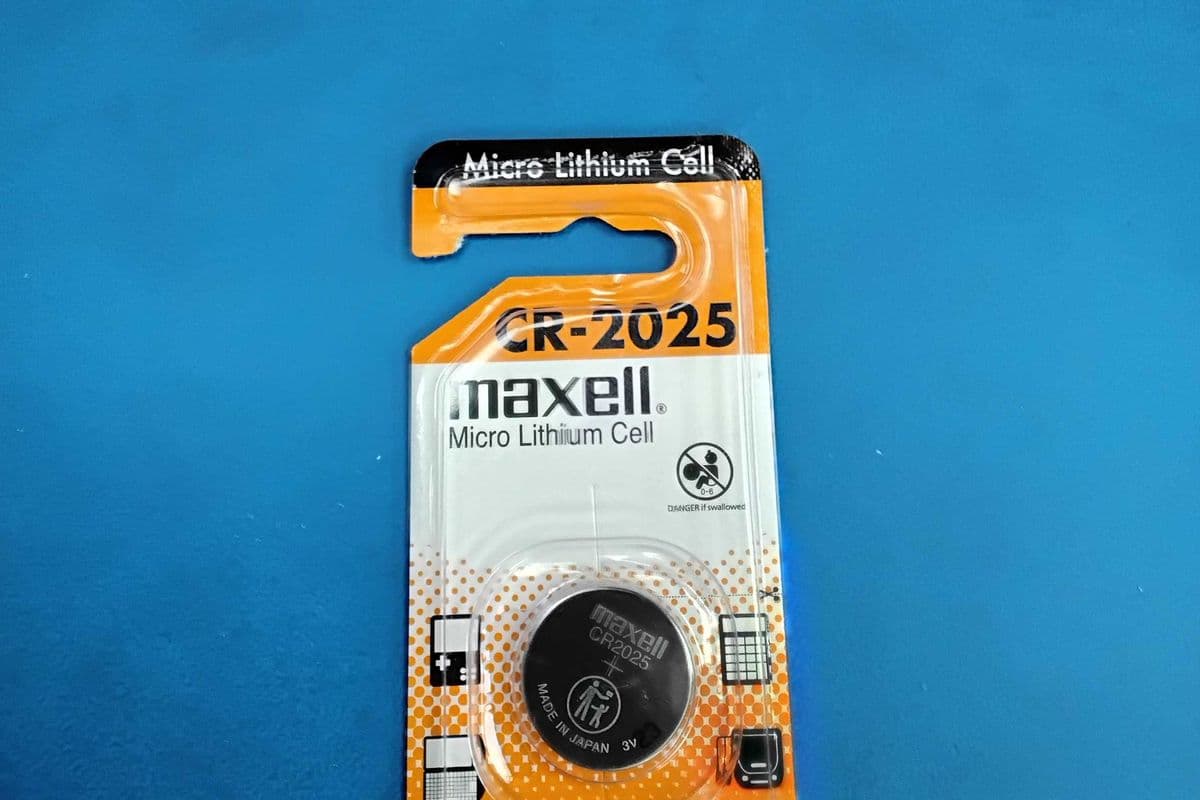 Micro Lithium CR-2025