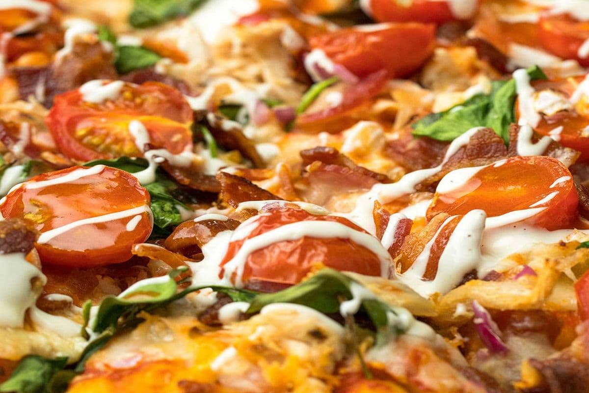 17. 10" Small Butter Chicken Indian Pizza