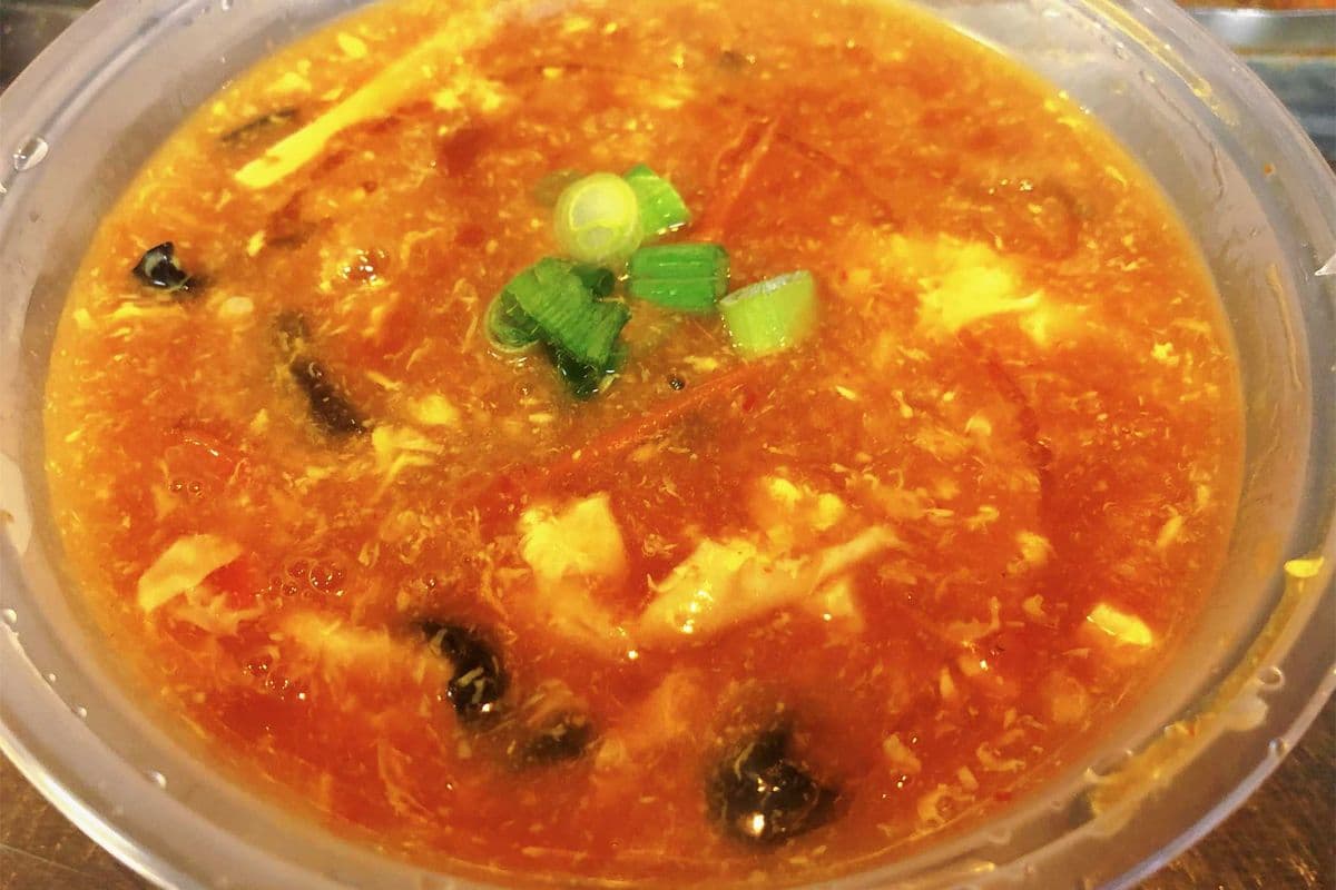 3. Hot-and-Sour Chicken Soup 鸡丝酸辣汤