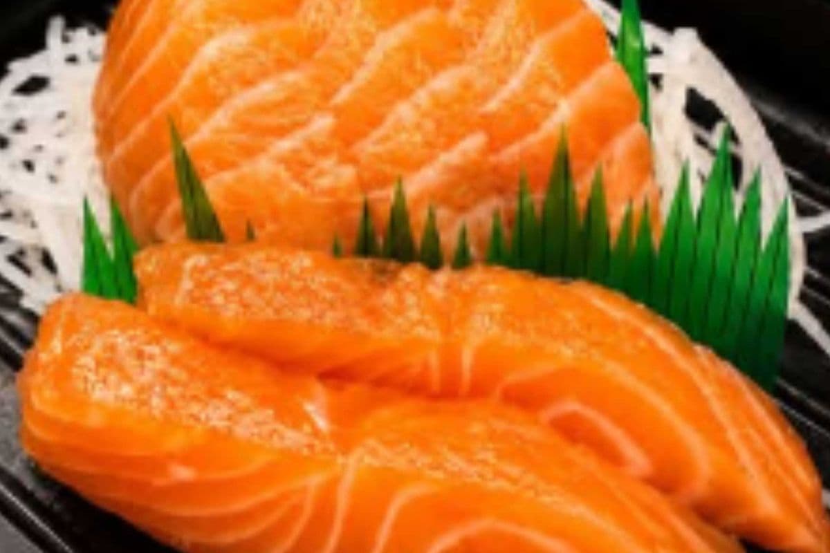 Salmon Sushi 2pcs