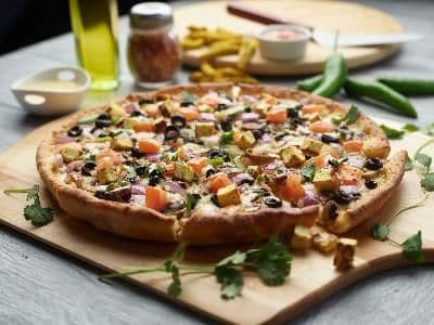 12" Medium Paneer Curry Pizza Twist
