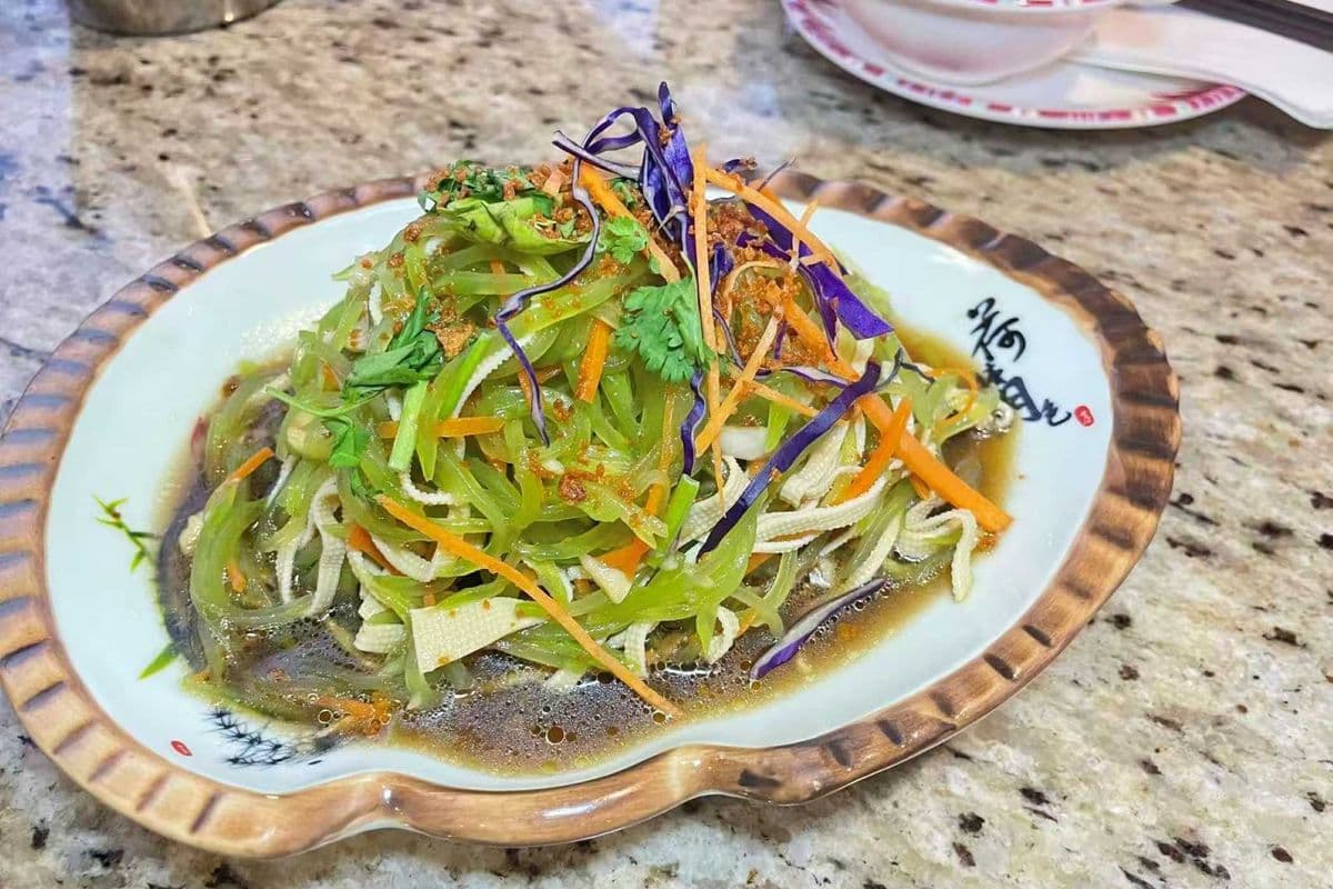 Xinjiang Shredded Lettuce Stem and Tofu Skin Salad 西域凉拌双丝