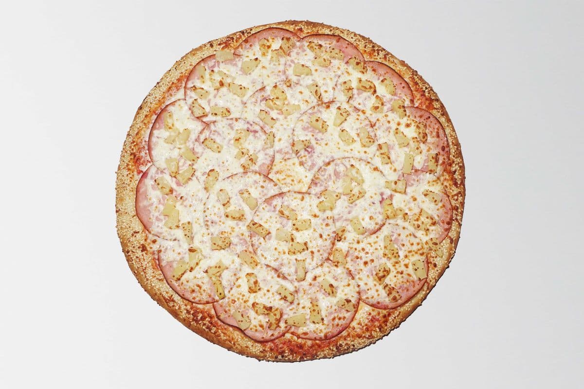 Medium Hawaiian Pizza