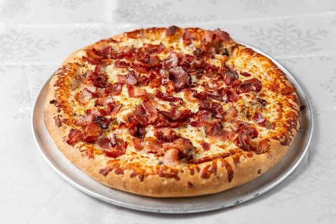 PIZZA QUÉBECOISE 2 PIZZAS POUR 1 PRIX / PIZZA QUÉBECOISE 2 PIZZAS POUR 1 PRIX
