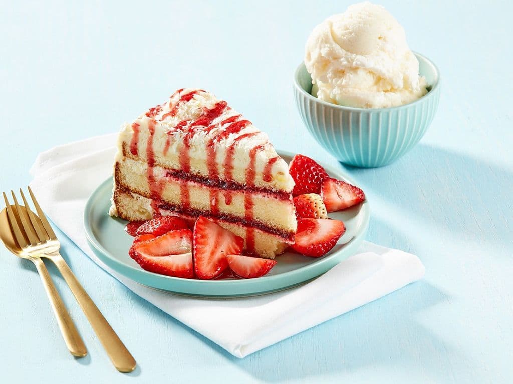 Strawberry Shortcake Slice w/ Ice Cream