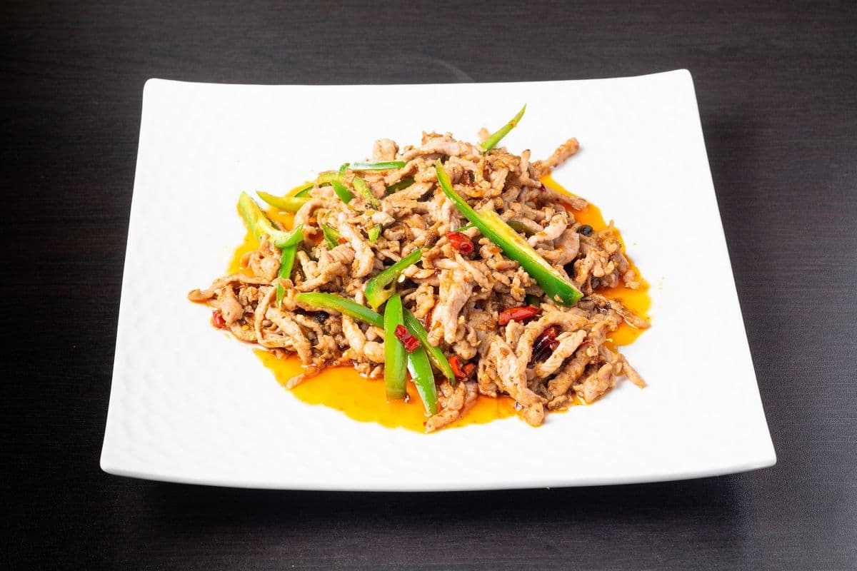 Stir-Fried Shredded Pork with Peppers