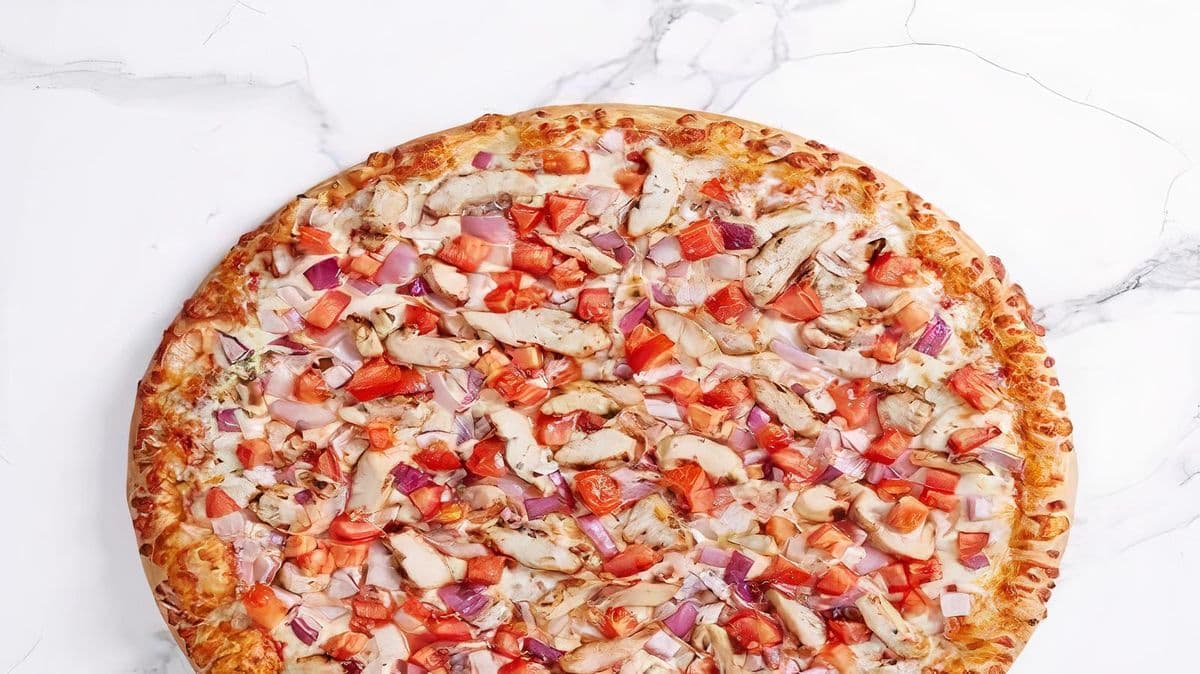10. Grilled Chicken Club Pizza