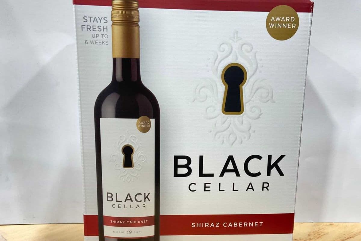 BLACK CELLAR SHIRAZ CABERNET 4 L (1 x 4 L)