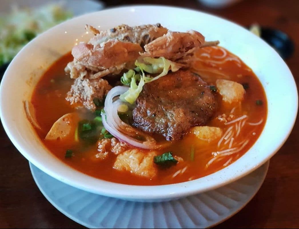 Crab Vermicelli Tomato Noodle Soup (soft shell crab)