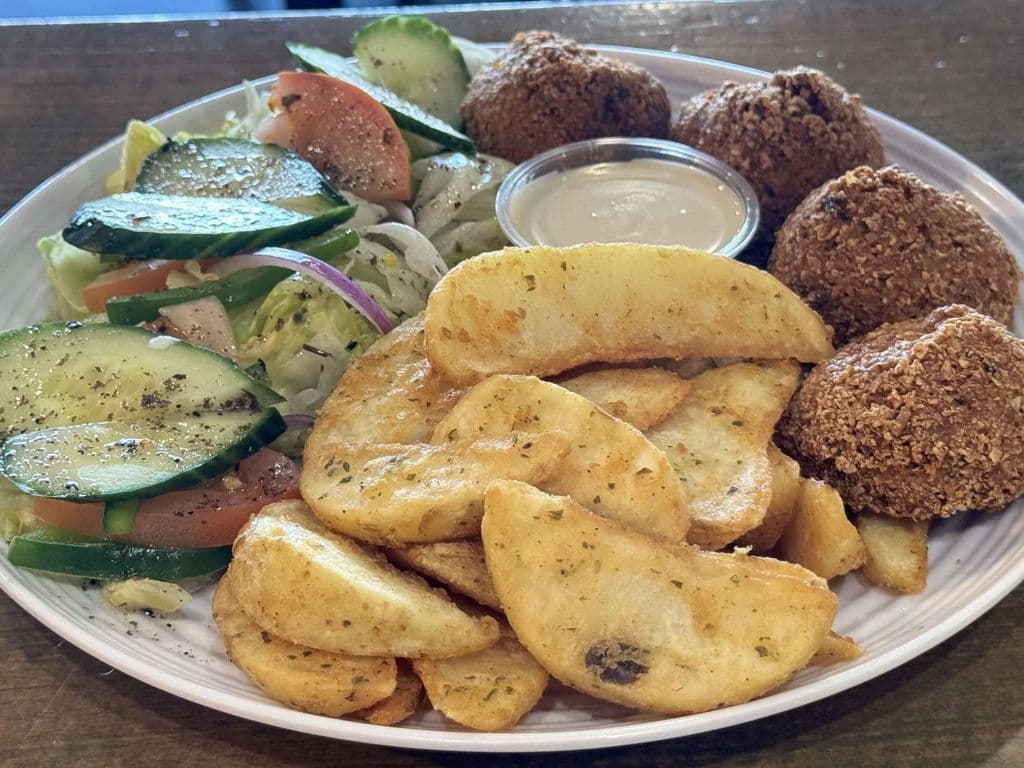 FALAFEL PLATTER