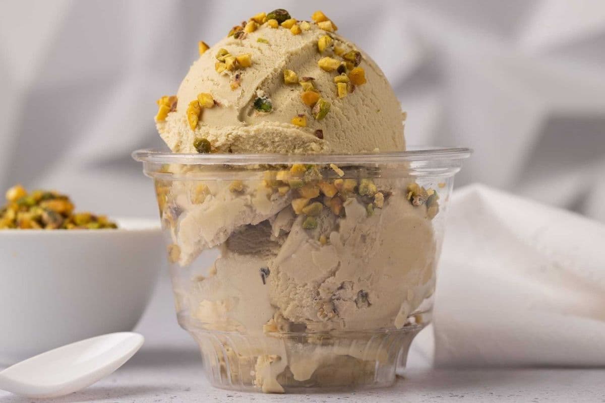 Pistachio ice cream