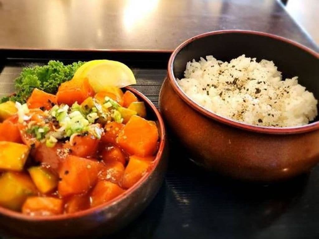 Spicy Salmon Don