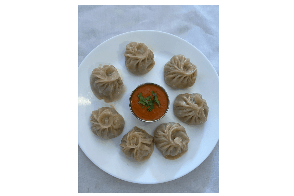 Steamed Vegetable Momo (8 pcs)