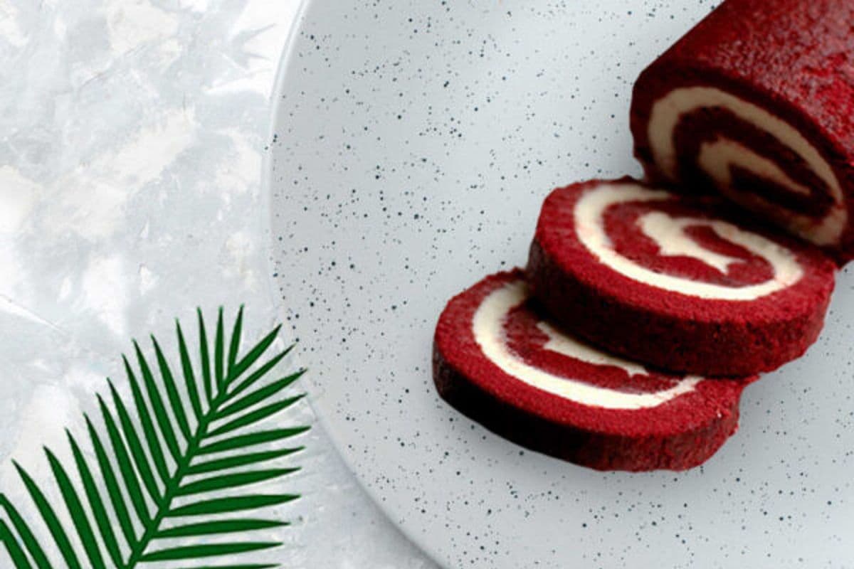 Red Velvet Roll Small