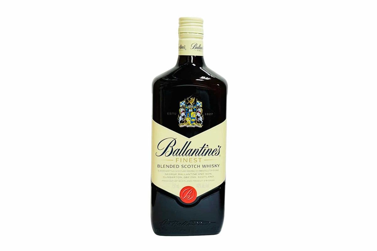 Ballantine's Blended Scotch Whiskey (1 x 750mL)