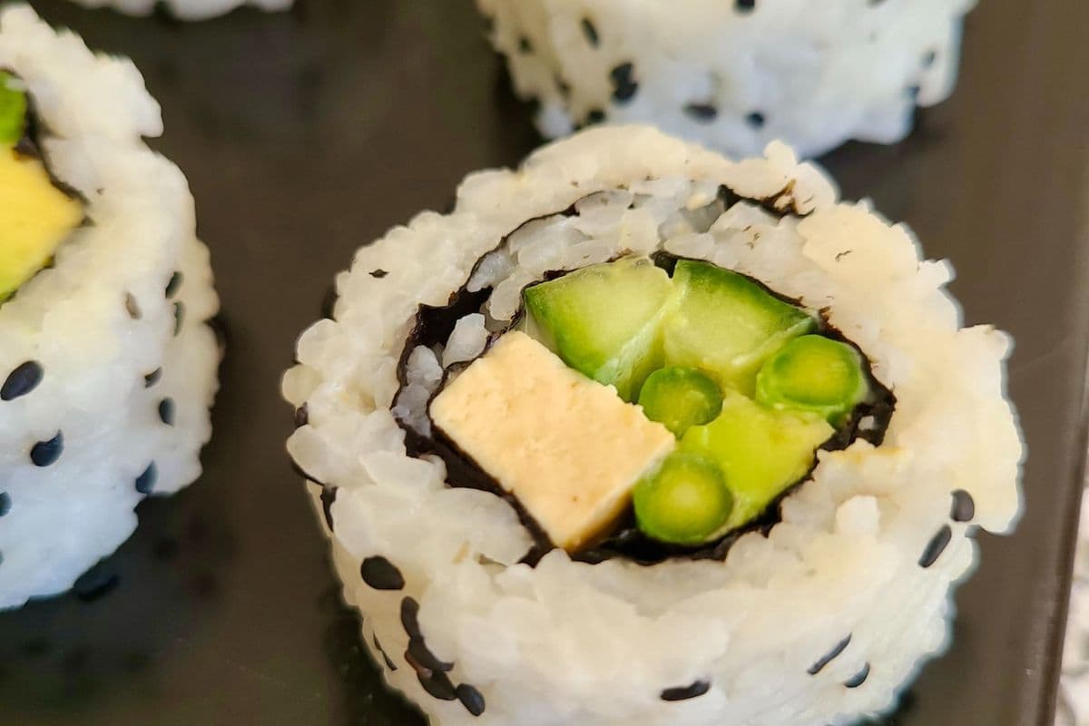 Asparagus Avocado Roll