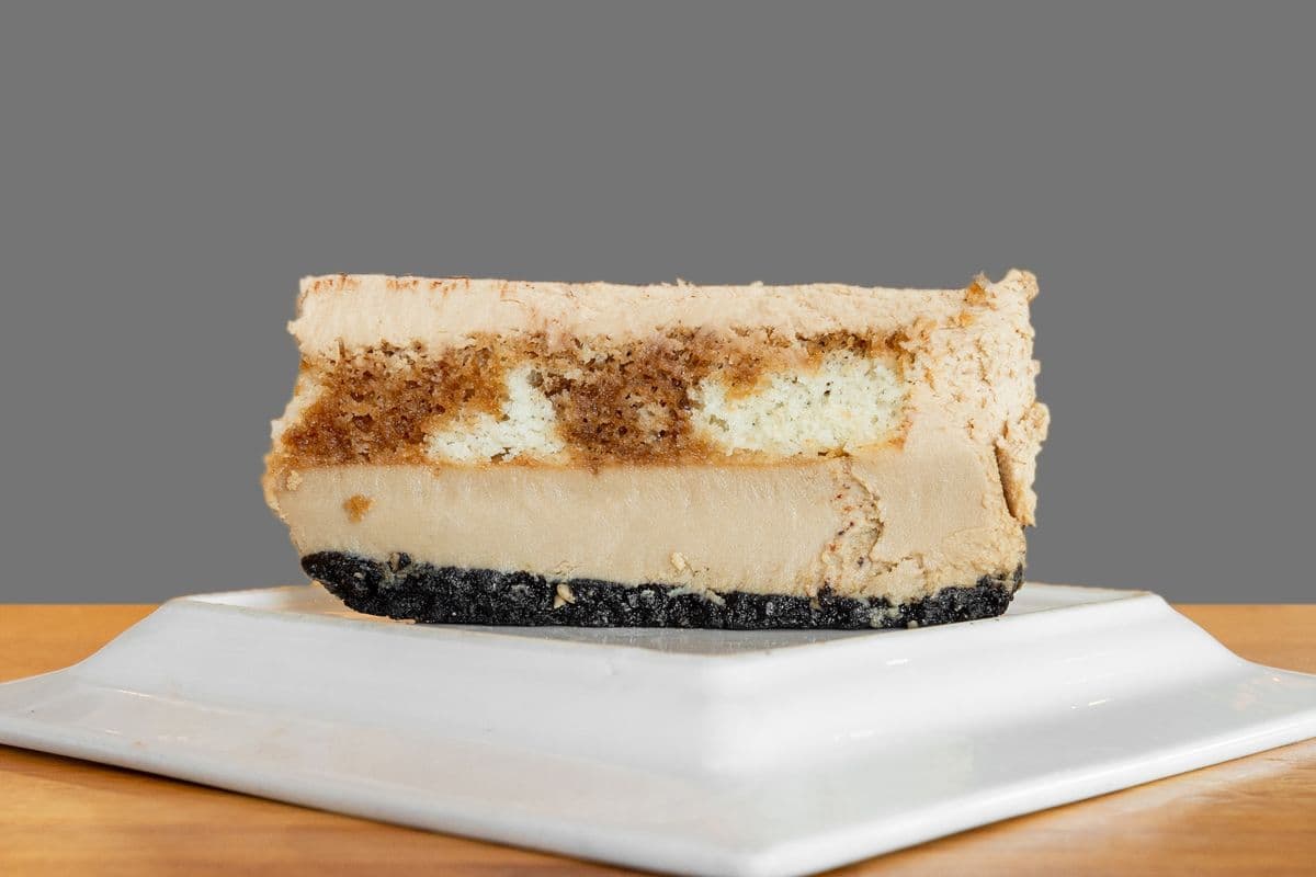 Tiramisu Cake