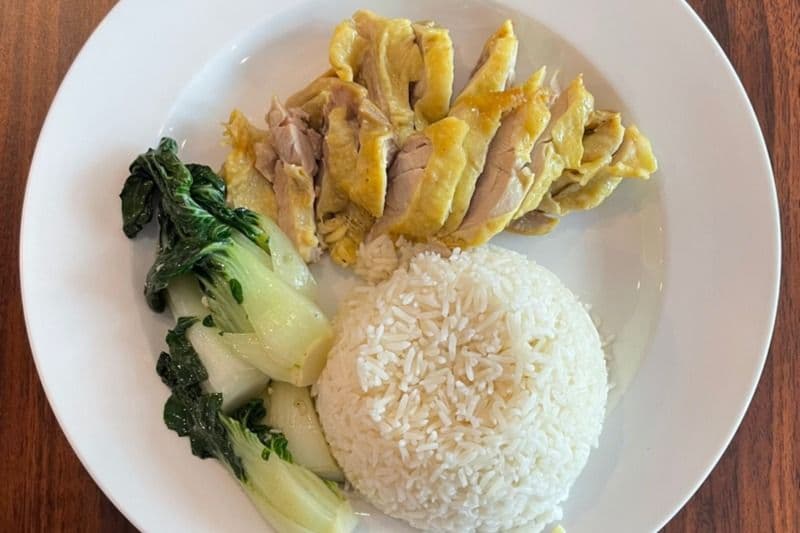 Salted Chicken on Rice (咸鸡肉碟头饭)