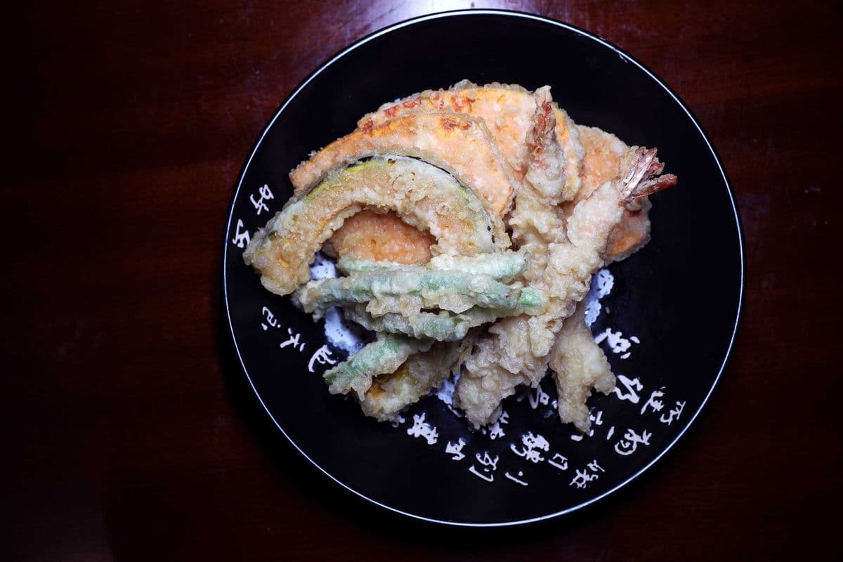 Assorted Tempura (6 pcs)