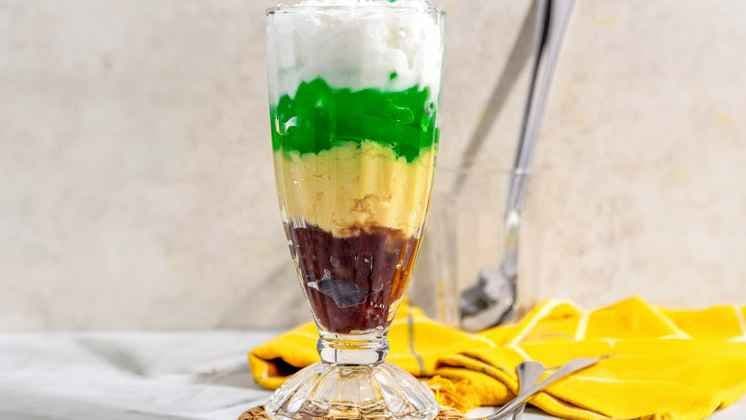 Three Color Dessert (Chè Ba Màu)