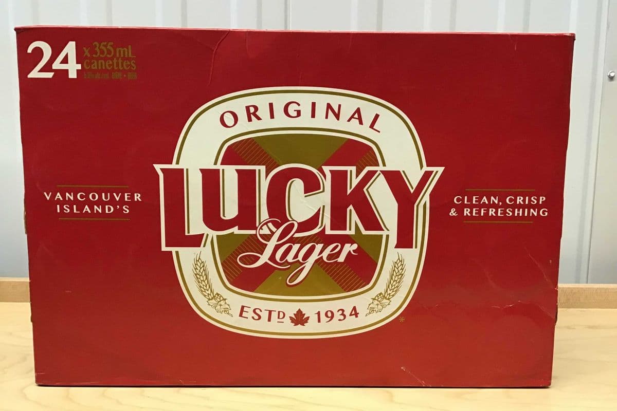 Lucky Lager (24 x 355 ml Cans)