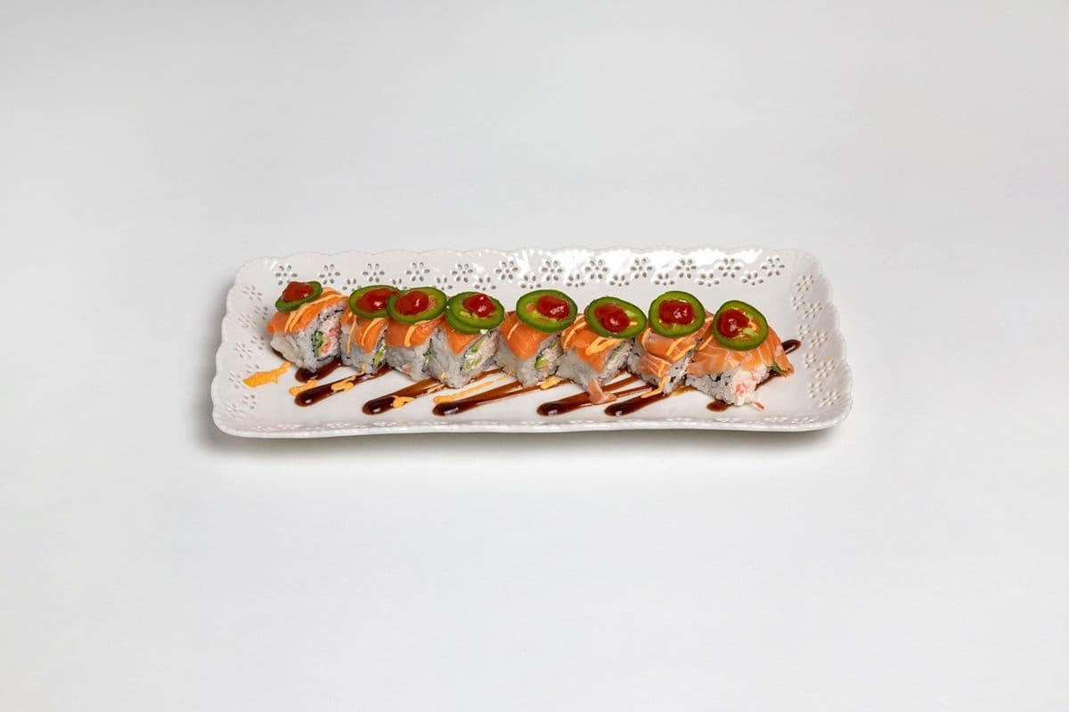 Jalapeno Salmon Roll (Spicy)