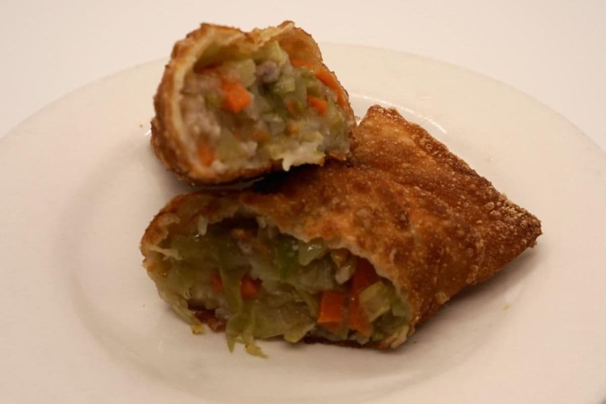 1. Egg Roll (1 pc) / 蛋卷