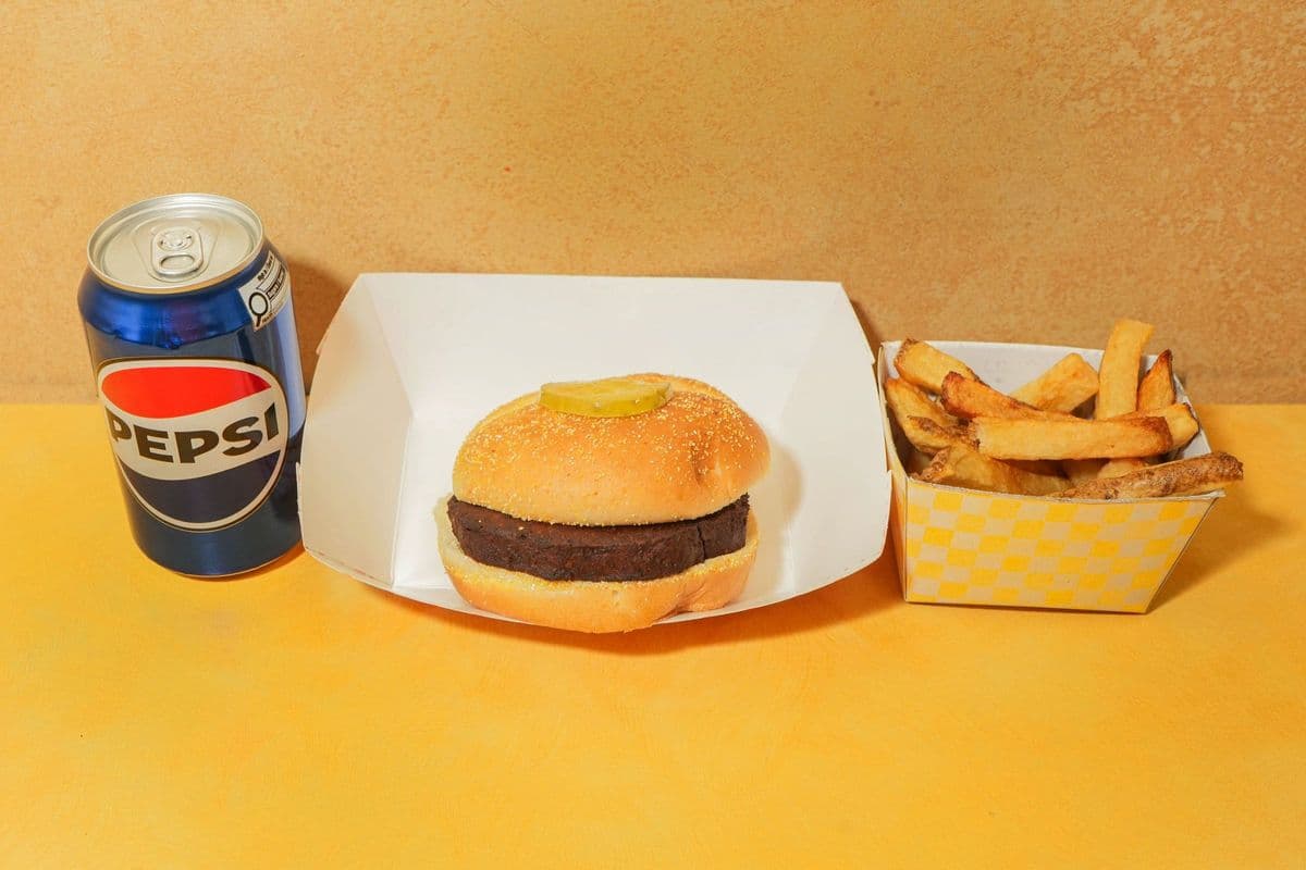 Veggie delight burger Combo with Sm Fries/Wedges + Pop (Combo)