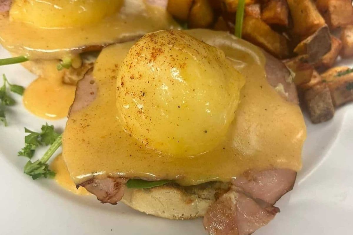 Eggs Benny