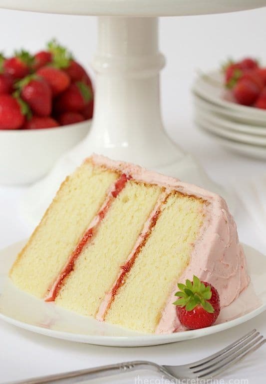 Vanilla Strawberry Cream Cake (V)