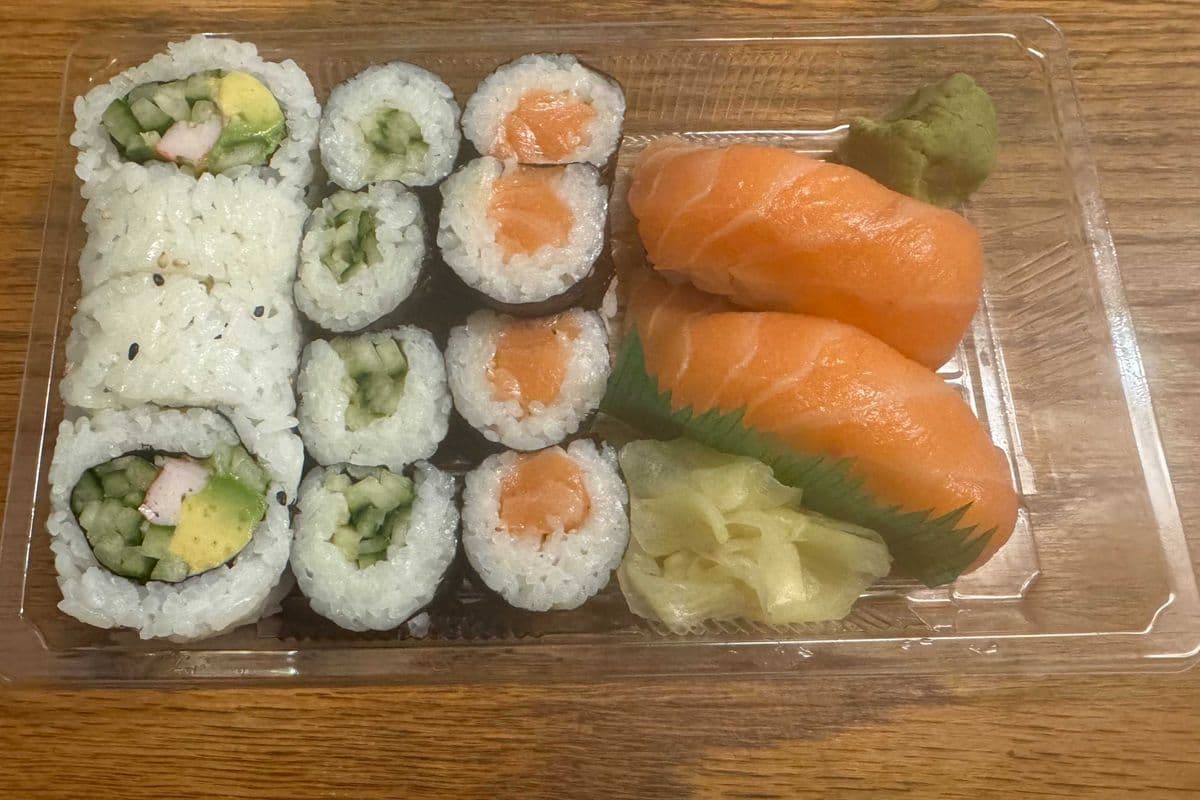 SM6) Sushi and Maki Set(14pcs) (14 Pcs)